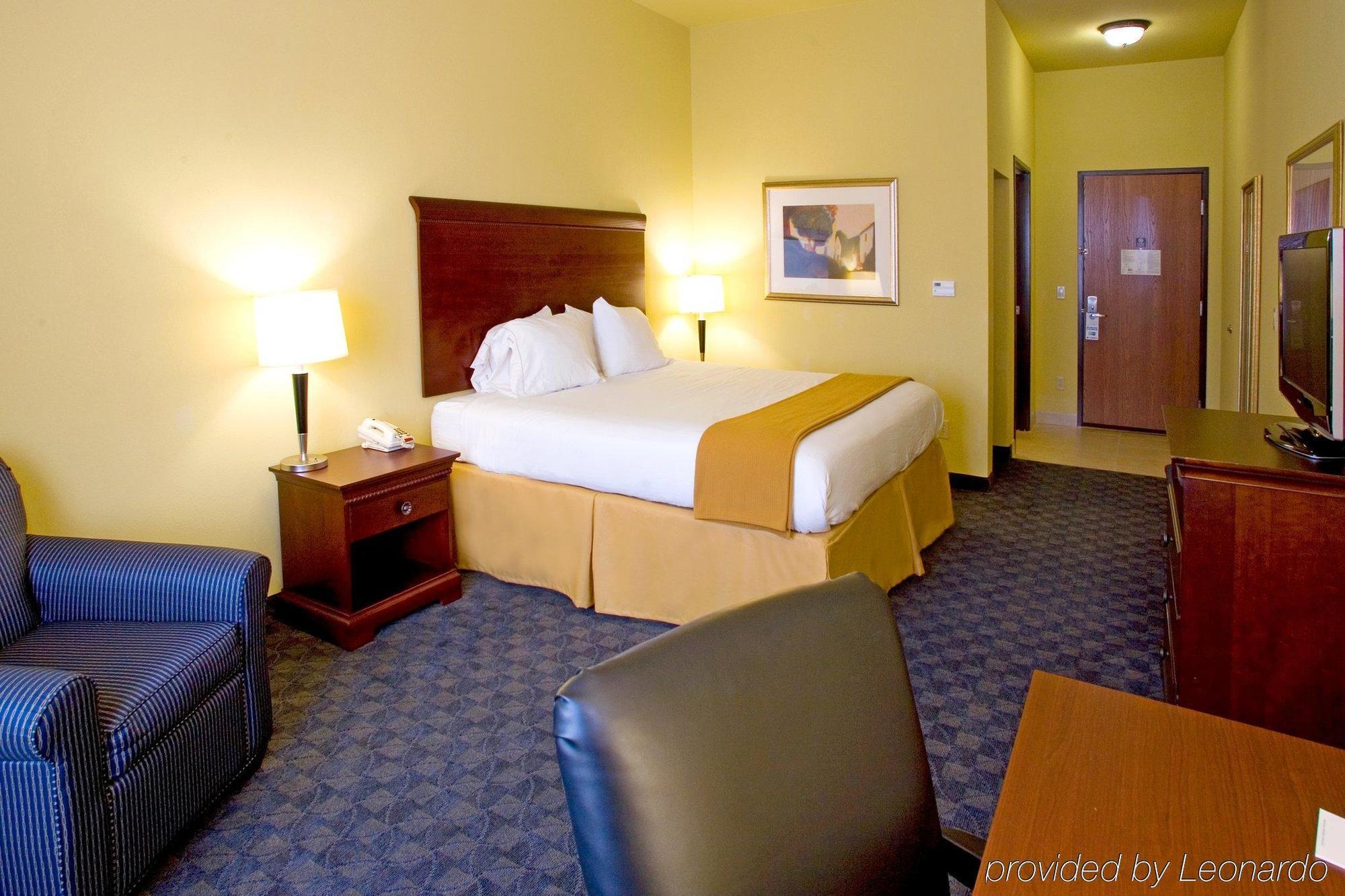 Holiday Inn Express & Suites, Corpus Christi Nw, Calallen By Ihg Exterior photo