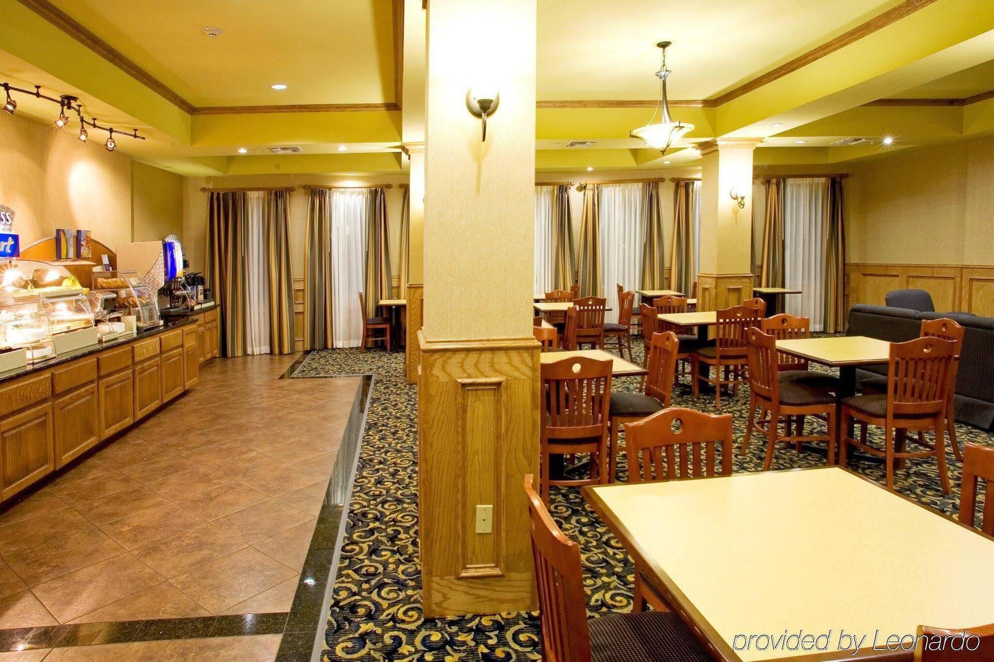 Holiday Inn Express & Suites, Corpus Christi Nw, Calallen By Ihg Exterior photo